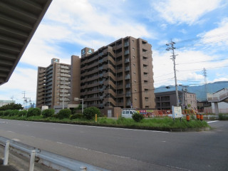 	西条市神拝乙売住宅